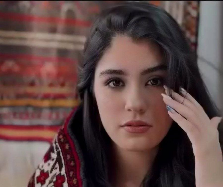 بهار شادمهری، هفده ساله، کشته‌شده در نیشابور